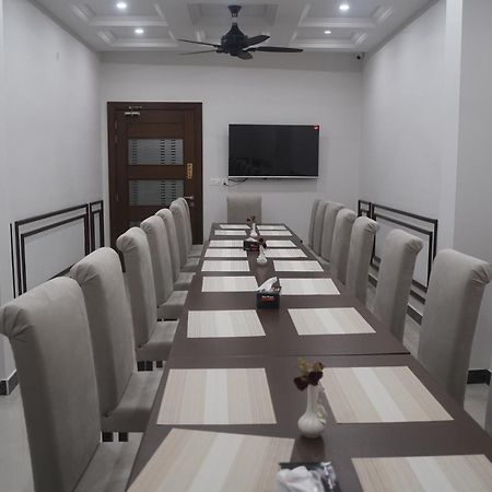 Swarg Hotel Sahiwal Exterior photo
